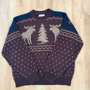 Vintage Men's Purple Crewneck Sweater with Moose Design